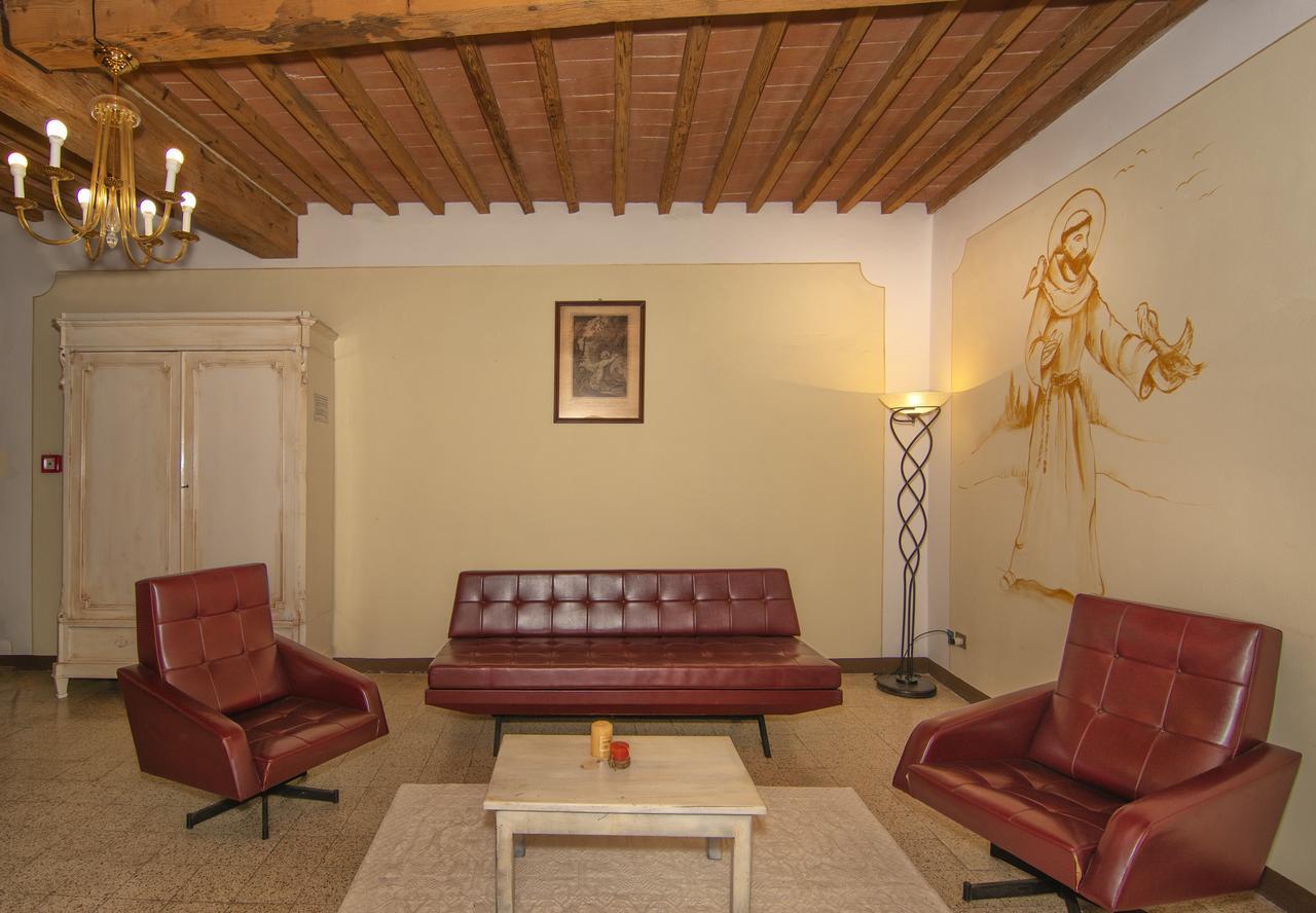 Hotel Casa Diocesana Di Лукка Экстерьер фото
