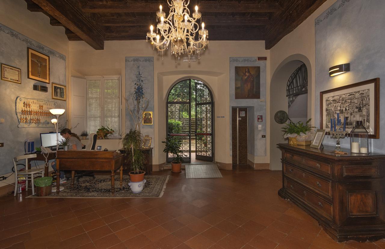 Hotel Casa Diocesana Di Лукка Экстерьер фото